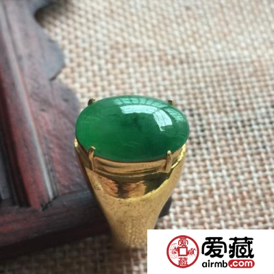 翡翠戒指鉴别真假 从这几点来看