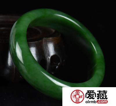为什么玉镯不能戴左手 原因是什么