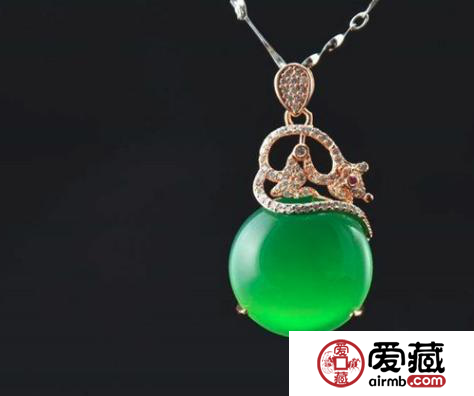 翡翠挂件凹槽脏了怎么办