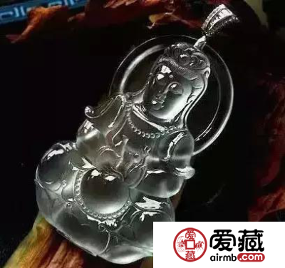 翡翠观音总是赤着脚 你知道原因是什么吗