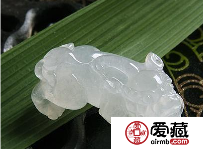 翡翠顏色深好還是不好 翡翠顏色越深越好嗎
