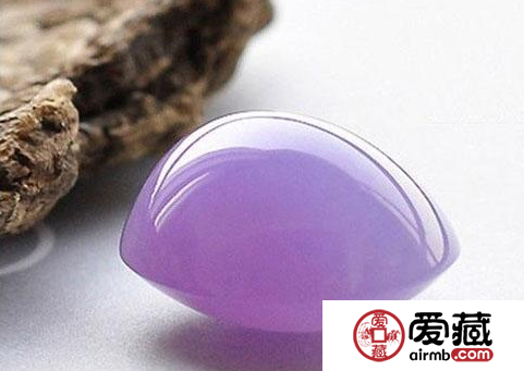翡翠顏色深好還是不好 翡翠顏色越深越好嗎
