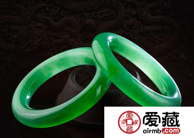 如何区分玉髓和翡翠 玉髓和翡翠的区别图片