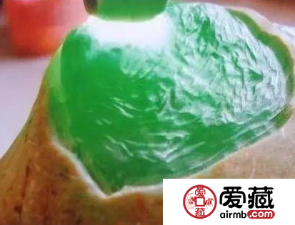 怎樣樣的翡翠賭石才具有升值潛力 翡翠賭石價(jià)值分析
