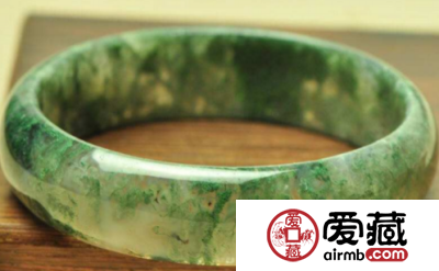 水草玛瑙中的水草会消失吗 戴久了会怎样
