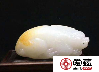 用电筒怎么看玉的真假