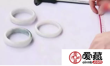 翡翠手镯怎么算圈口 翡翠手镯圈口大小
