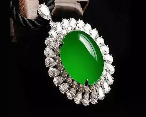 翡翠怎样保养水头会更好 有什么保养方法