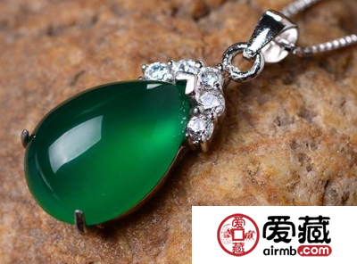 绿玛瑙价格多少钱 绿玛瑙值钱吗