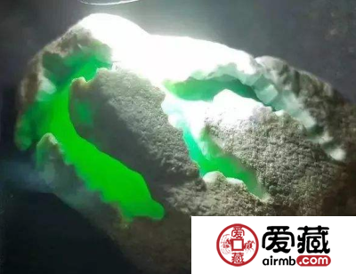 如何判断翡翠原石有没有赌性