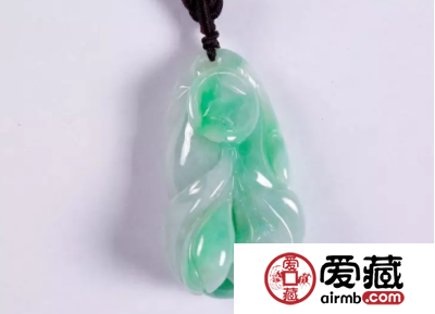 翡翠吊坠多少钱一克 翡翠吊坠价格