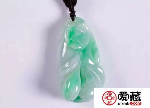 翡翠吊墜多少錢一克 翡翠吊墜價(jià)格