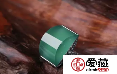 翡翠蓝冰种的特征 翡翠蓝冰种是什么