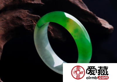 1000多万的翡翠手镯是什么级别的