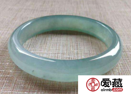 挑選翡翠 主要是挑種水還是挑顏色