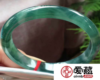 冰油翡翠手镯价格 冰油翡翠手镯是什么档次