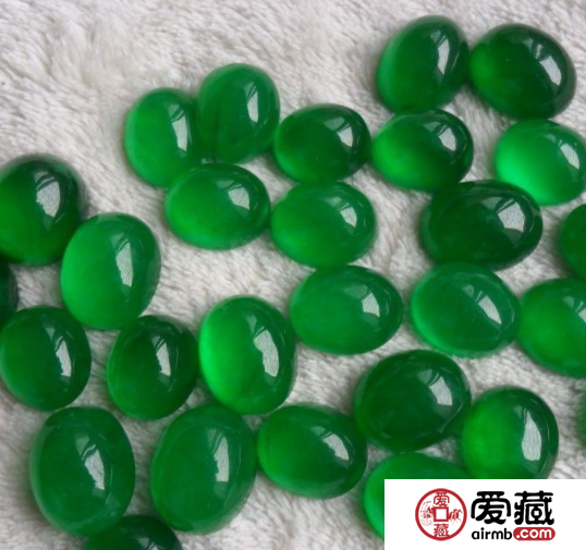 翡翠阳绿和正阳绿区别大吗 有哪些区别