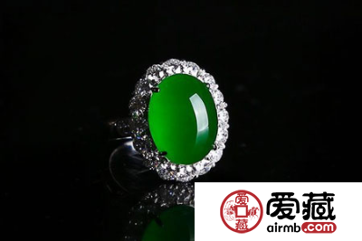 翡翠戒面戒指满绿价格多少钱