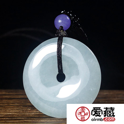 翡翠平安价格贵吗 一般是多少钱