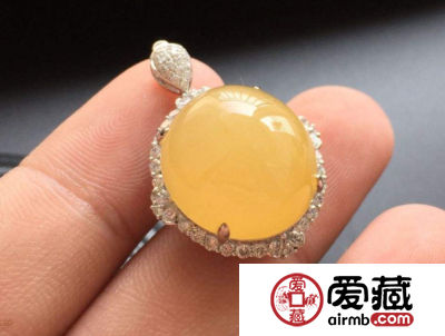 黄翡翠一般多少钱 如何挑选黄翡