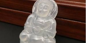 翡翠鉴定机构靠谱吗