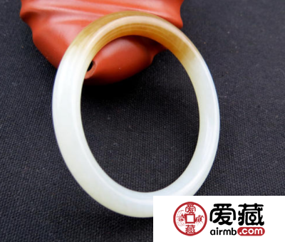 翡翠玉镯种类有哪些 翡翠玉镯种类划分