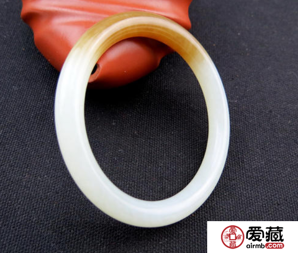 翡翠玉鐲種類有哪些 翡翠玉鐲種類劃分