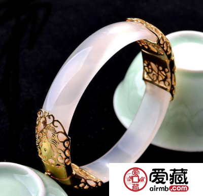 玉镯断了怎么修复 试试这个实用的方法