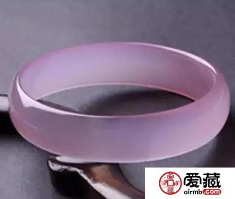 粉紫色翡翠手镯多少钱 如何挑选
