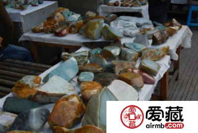 北京哪里有卖翡翠的 北京买翡翠去哪里