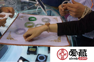 北京哪里有卖翡翠的 北京买翡翠去哪里