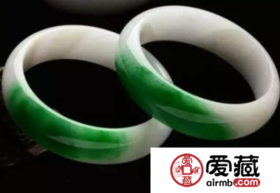 白青底翡翠属于什么档次的 值得购买吗