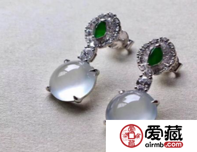 玻璃种翡翠蛋面价格多少钱及图片