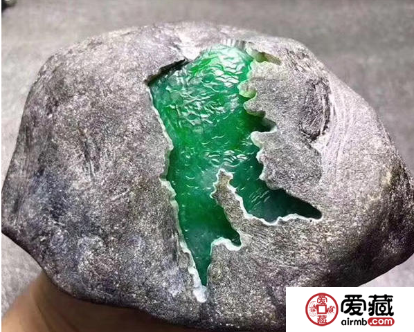 一块翡翠原石多少钱 翡翠原石价格