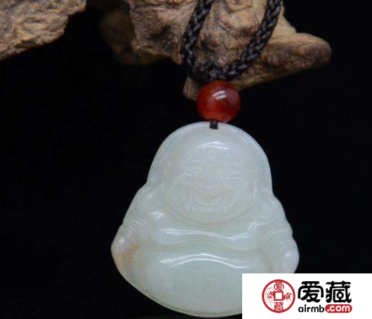 白色翡翠玉佛大概要多少钱