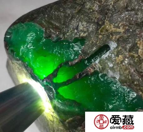 翡翠原石色料怎么看 關鍵看這三點
