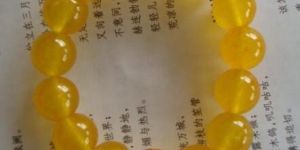 如何鑒定黃色翡翠的真假    鑒定黃色翡翠顏色的方法
