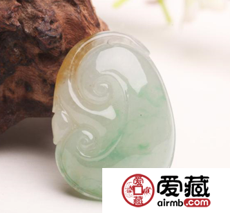 翡翠是绿色好还是白色好呢