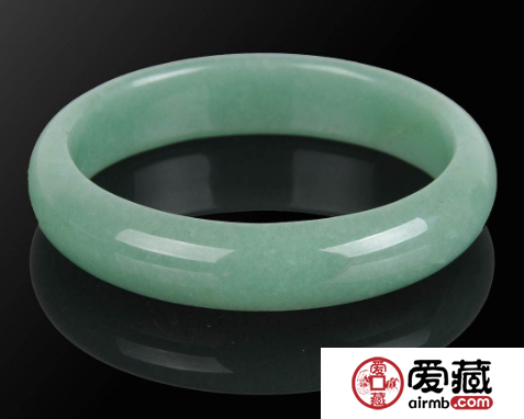 一般的玉鐲子多少錢 玉鐲子價(jià)格評(píng)估