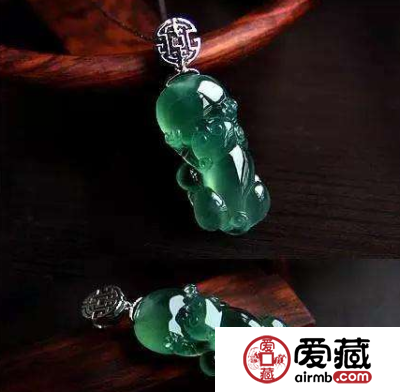 蓝水翡翠价格暴跌 蓝水翡翠价格多少