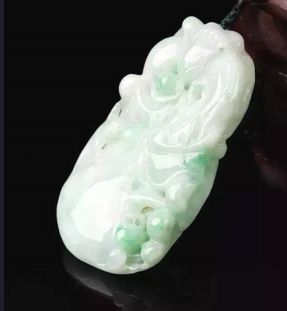 翡翠用刀劃會有痕跡嗎 原因是什么