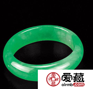 怎么判断翡翠染色 三个方法让染色无所遁形