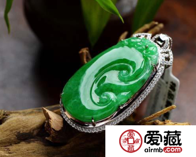 翡翠如意的寓意 象征人生如意
