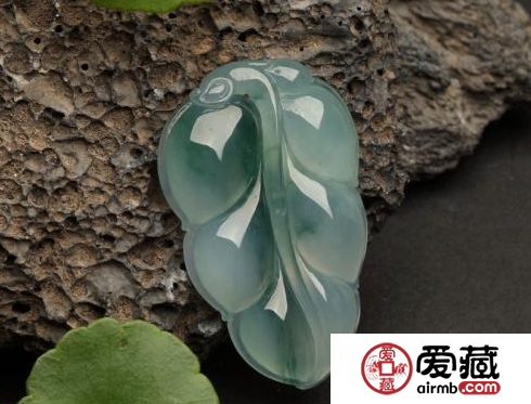 翡翠为什么涨价 翡翠在玉石领域价格上涨的原因