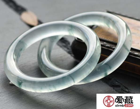 翡翠手鐲價格圖片 翡翠手鐲多少錢
