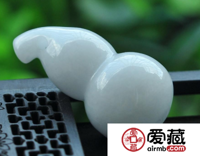 糯种翡翠价格及图片 糯种翡翠一般多少钱