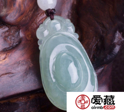 冰种翡翠和冰糯种的区别 冰糯种和冰种哪个好