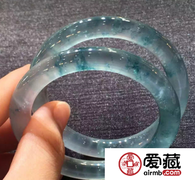 如何鉴定玻璃种翡翠 要看这两点