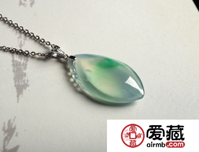 翡翠福瓜的寓意 女生戴什么样的翡翠福瓜好