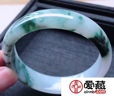 3000元的翡翠镯子好吗 3000元翡翠镯子图片